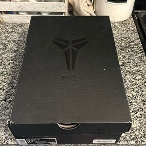 Nike Kobe Bryant 8 Protro Halo Basketball Shoes.